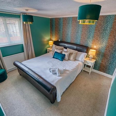 Capri 13 Sa - Contemporary 2 Bedroom House In Loughborough With Free Parking, Close To Loughborough University & M1 Motorway ภายนอก รูปภาพ