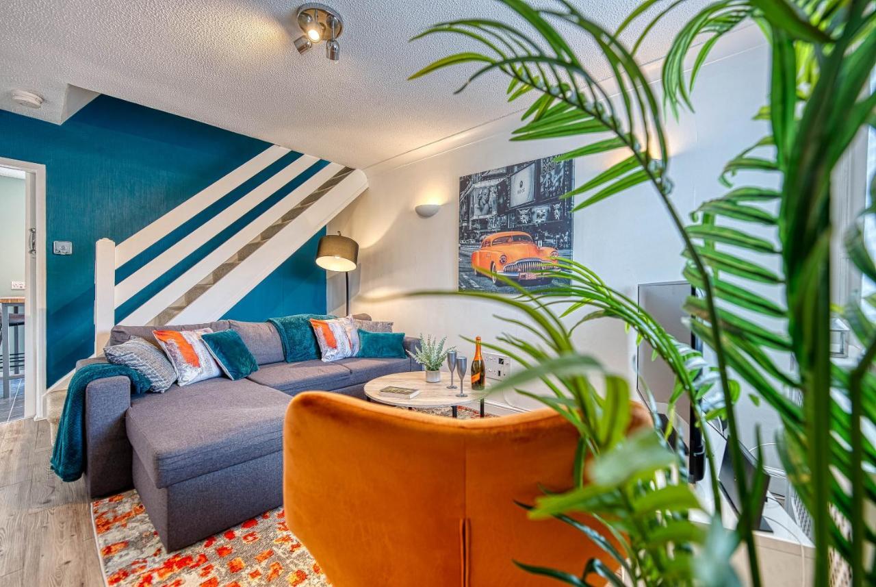 Capri 13 Sa - Contemporary 2 Bedroom House In Loughborough With Free Parking, Close To Loughborough University & M1 Motorway ภายนอก รูปภาพ