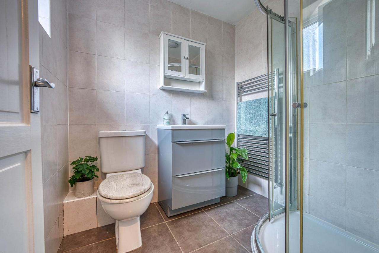 Capri 13 Sa - Contemporary 2 Bedroom House In Loughborough With Free Parking, Close To Loughborough University & M1 Motorway ภายนอก รูปภาพ