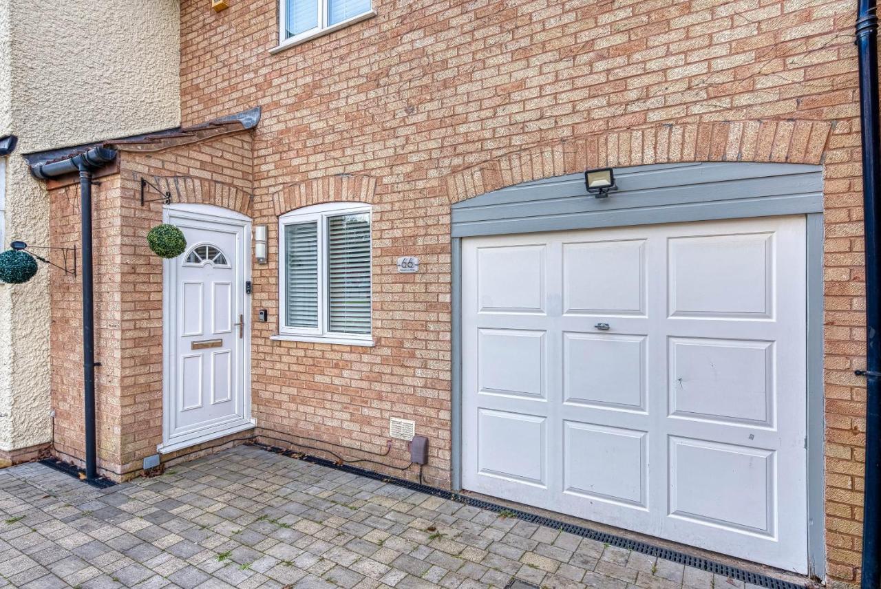 Capri 13 Sa - Contemporary 2 Bedroom House In Loughborough With Free Parking, Close To Loughborough University & M1 Motorway ภายนอก รูปภาพ