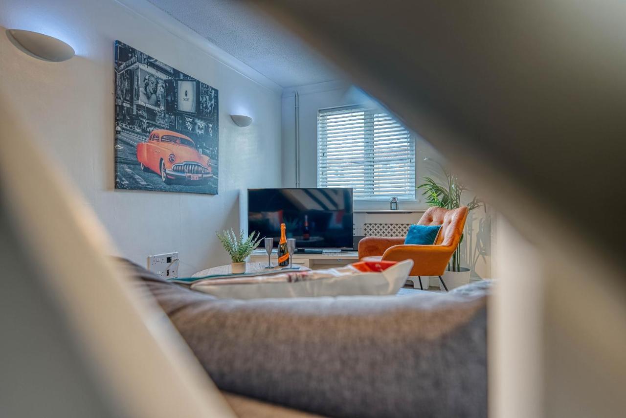 Capri 13 Sa - Contemporary 2 Bedroom House In Loughborough With Free Parking, Close To Loughborough University & M1 Motorway ภายนอก รูปภาพ