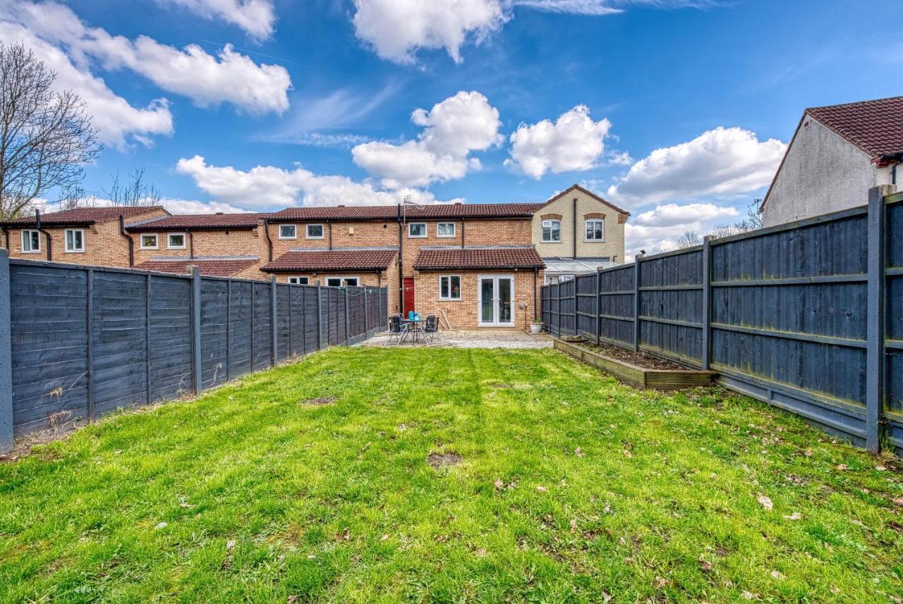 Capri 13 Sa - Contemporary 2 Bedroom House In Loughborough With Free Parking, Close To Loughborough University & M1 Motorway ภายนอก รูปภาพ