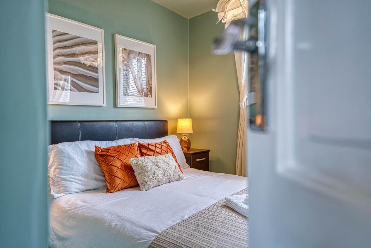 Capri 13 Sa - Contemporary 2 Bedroom House In Loughborough With Free Parking, Close To Loughborough University & M1 Motorway ภายนอก รูปภาพ