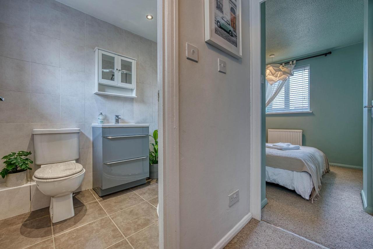 Capri 13 Sa - Contemporary 2 Bedroom House In Loughborough With Free Parking, Close To Loughborough University & M1 Motorway ภายนอก รูปภาพ